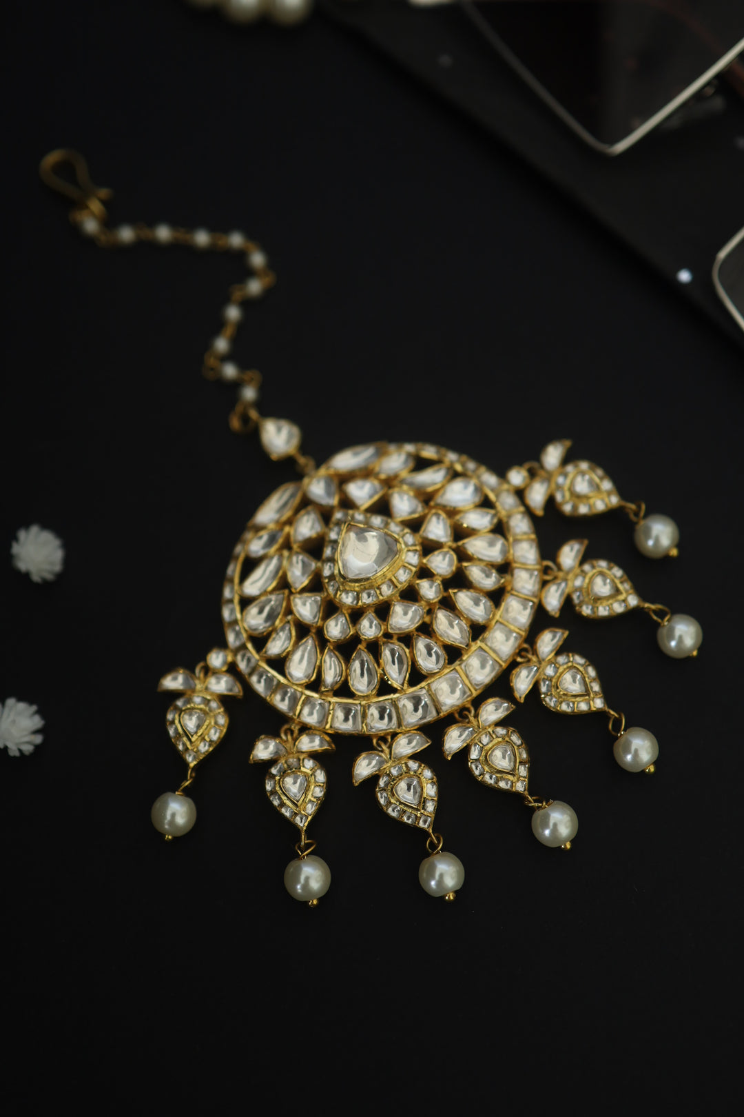 Awsena Polki Silver Maangtikka