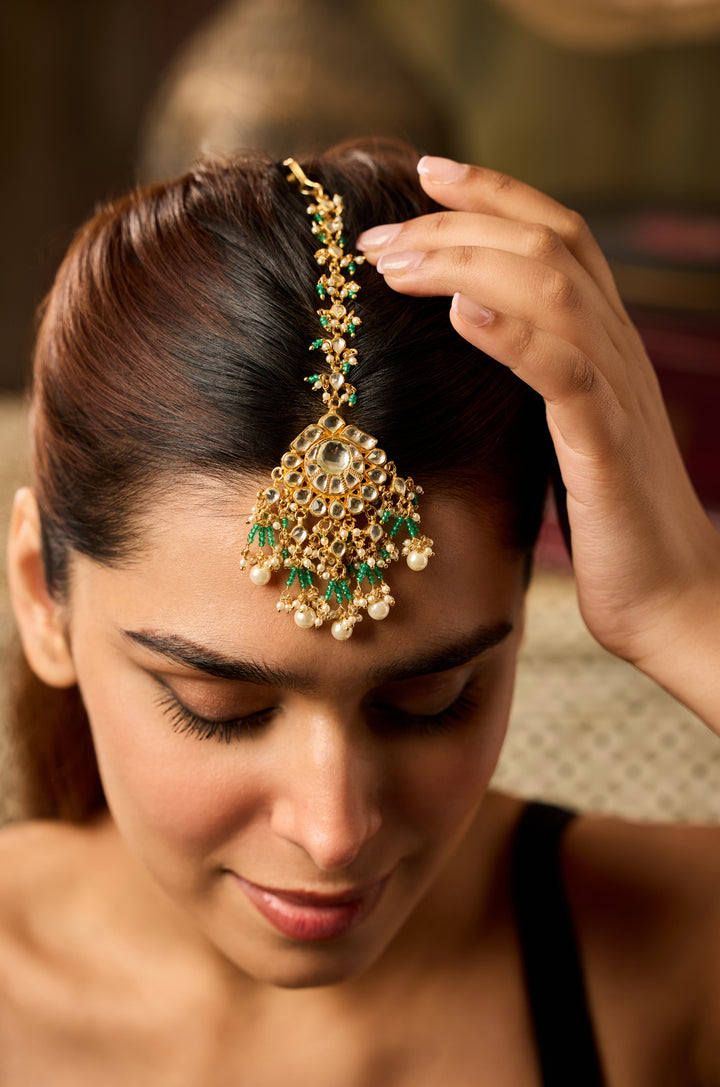 Vashti Kundan Maangtikka