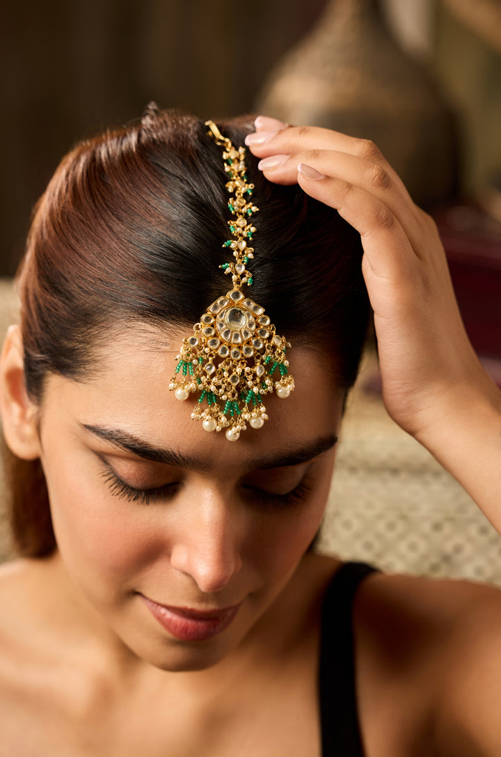 Vashti Kundan Maangtikka