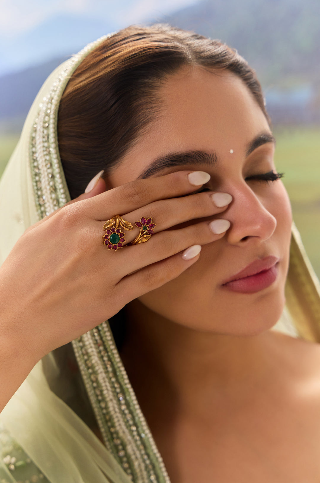 Binal Temple Work Floral Ring