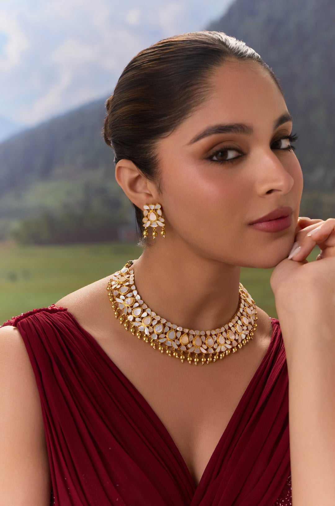 Chandrika Mother of Pearl Silver Necklace Set