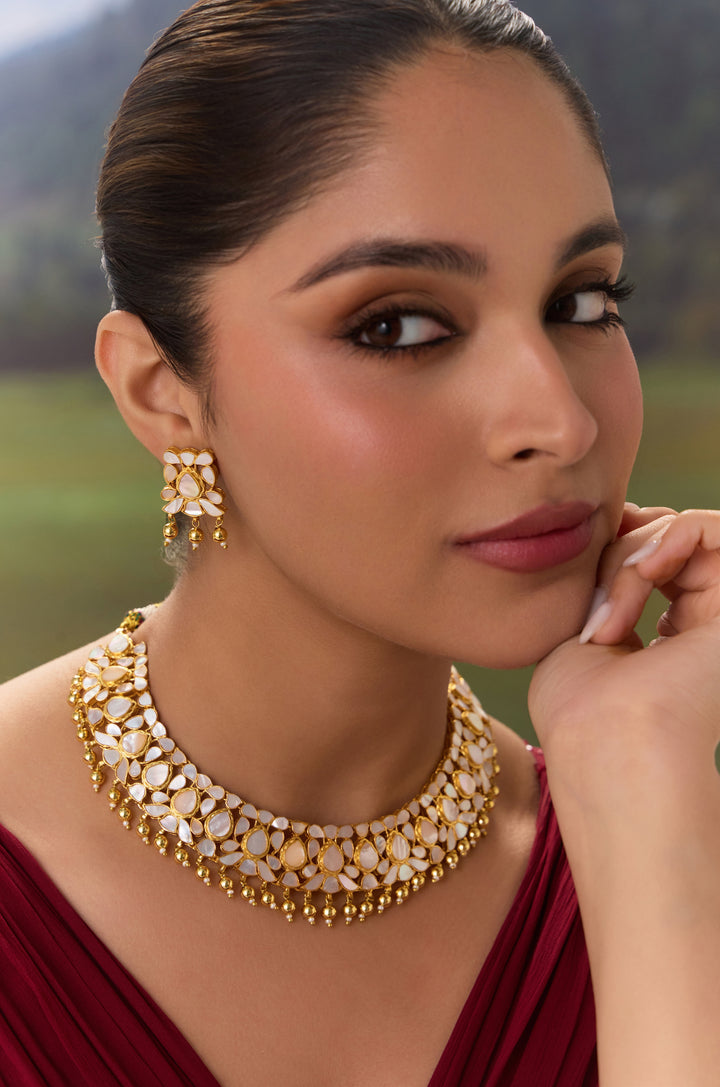 Chandrika Mother of Pearl Silver Necklace Set