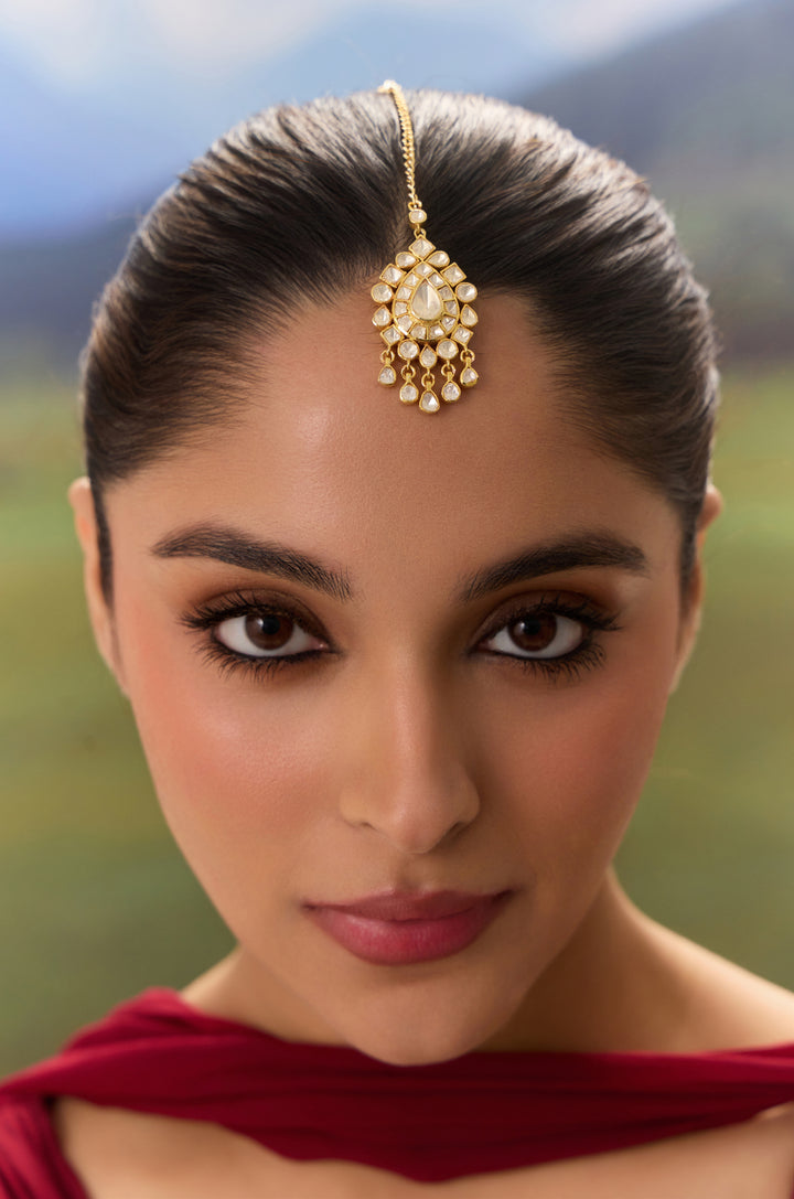 Geetha Polki Silver Maang Tikka
