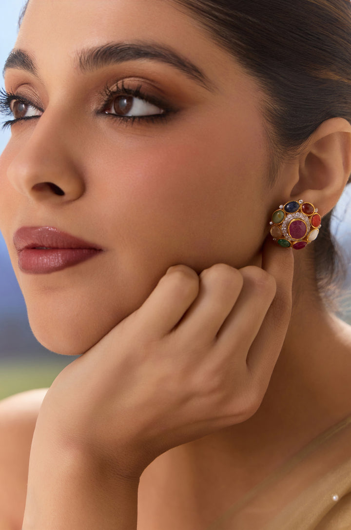 Tareem Navrattan Silver Studs