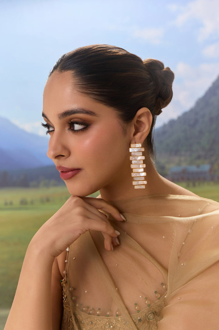 Raghini Mother Of Pearl Silver Earrings