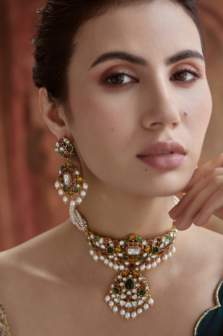 Harika Navrattan Silver Necklace Set