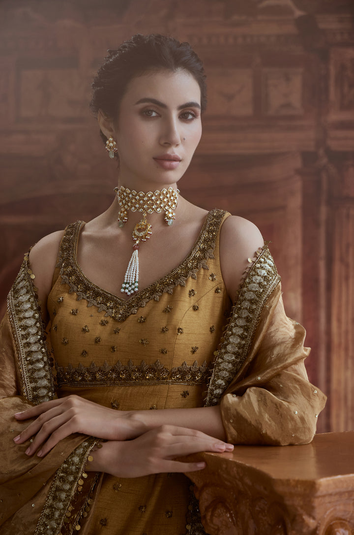 Mahveen Pearl Kundan Necklace Set
