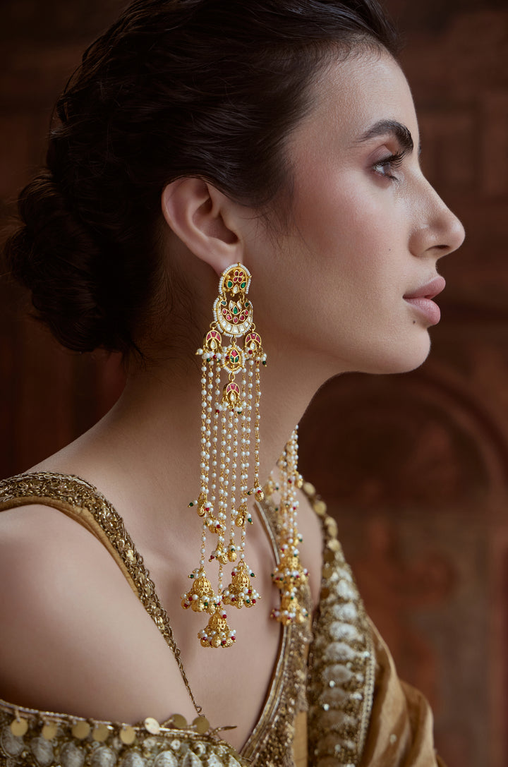 Dilnaar Kundan Jhumka Earrings
