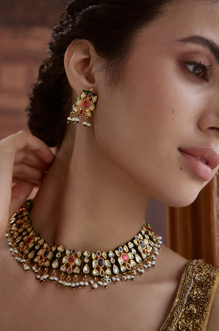 Urvashi Multicoloured Necklace Set