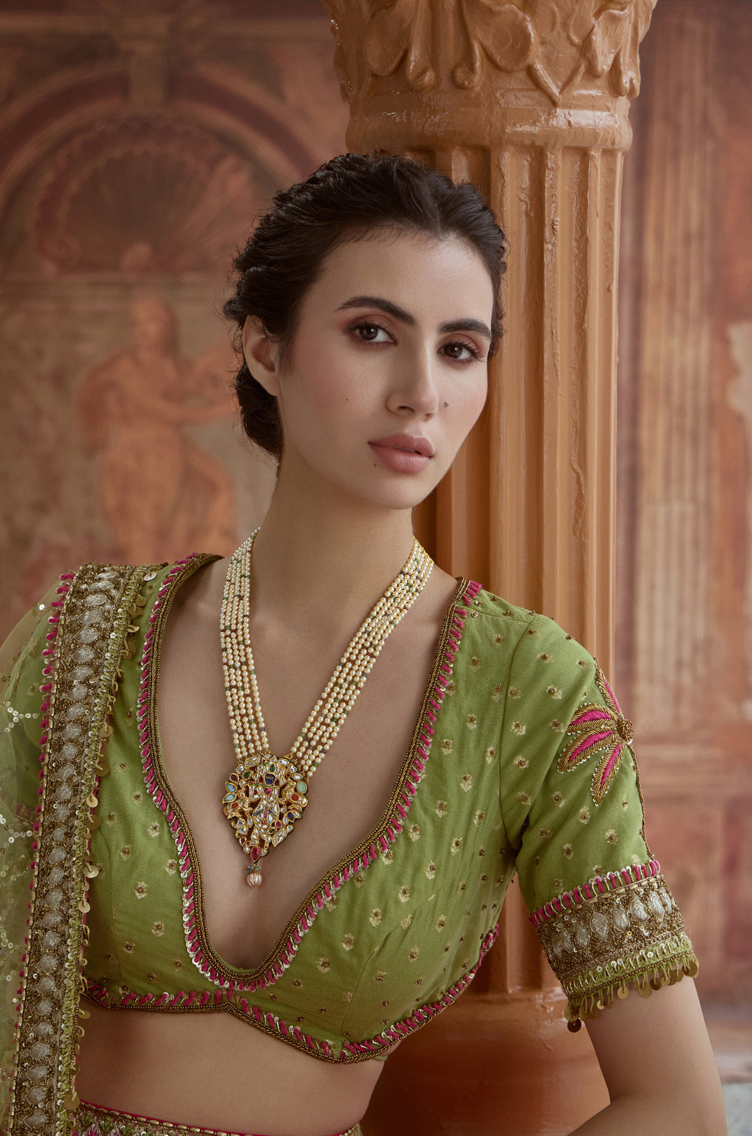 Zohra Pearl Navrattan Necklace