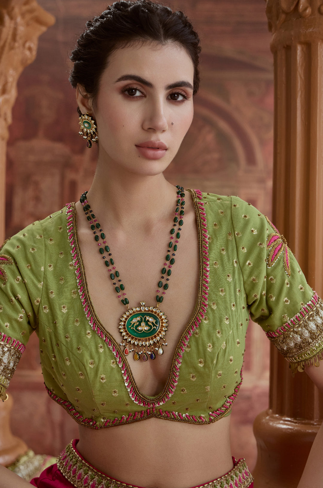 Meher Navrattan Pendant Necklace Set