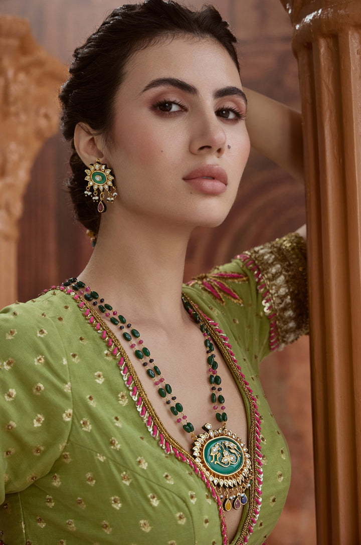 Meher Navrattan Pendant Necklace Set