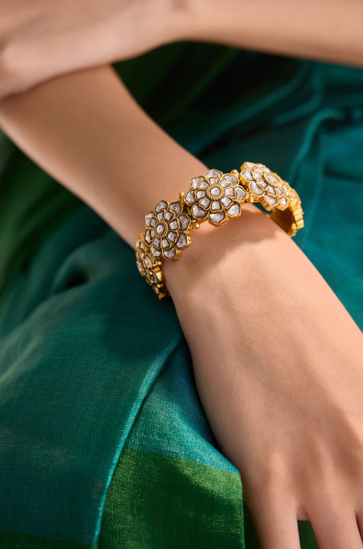Prachika Kundan Bangle