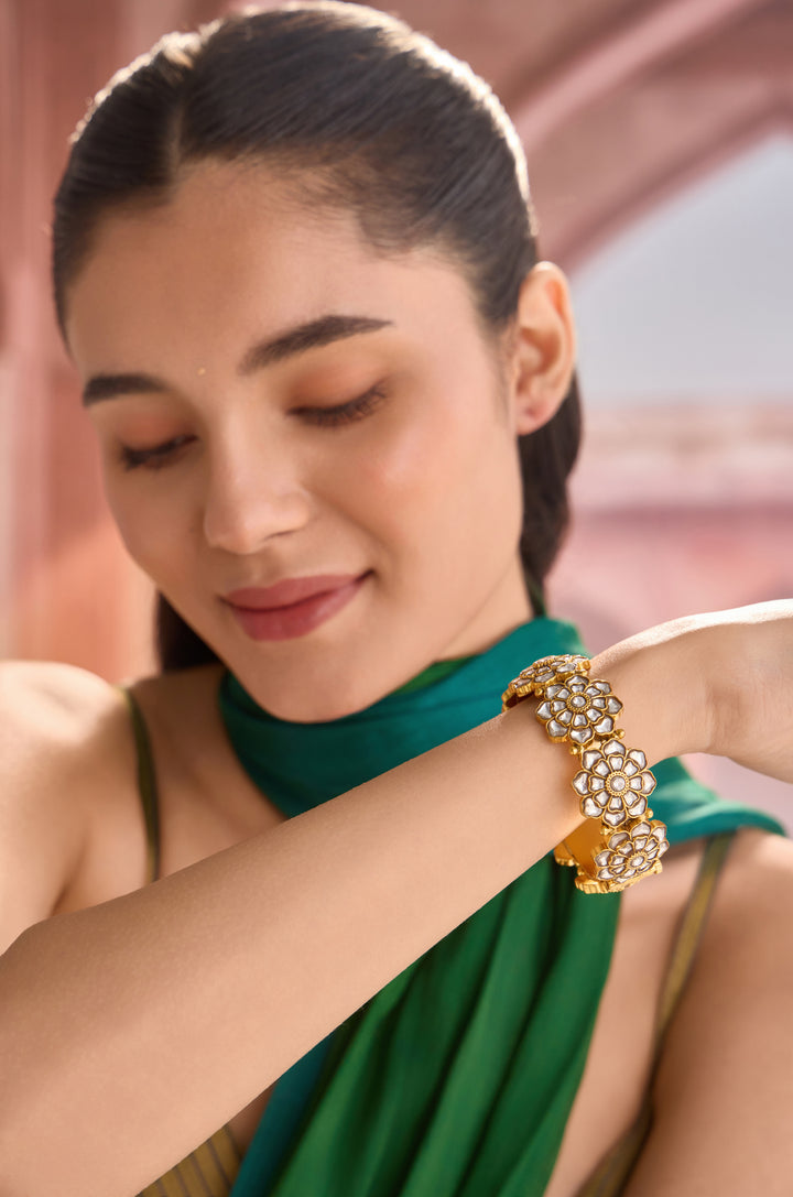 Prachika Kundan Bangle