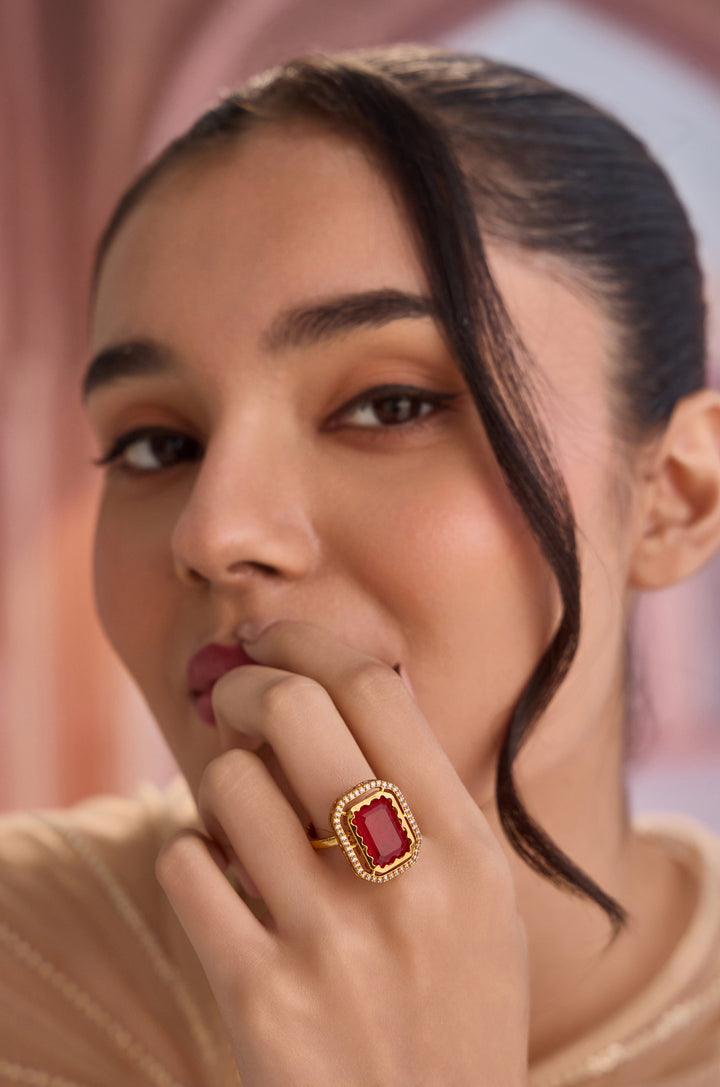 Pia Red Ring