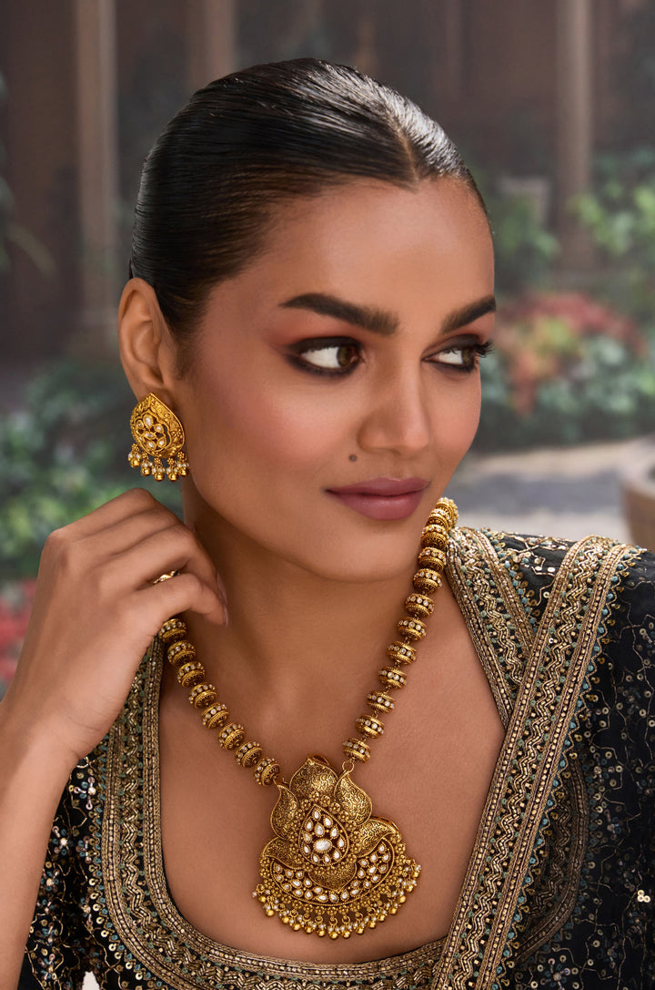 Sargun Temple Necklace Set