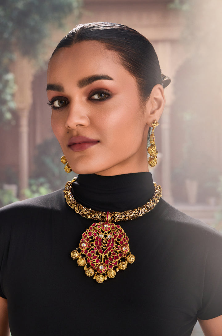 Raghvi Temple Work Hassli Necklace Set