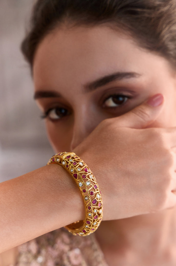 Anjuna Red Polki Bangle