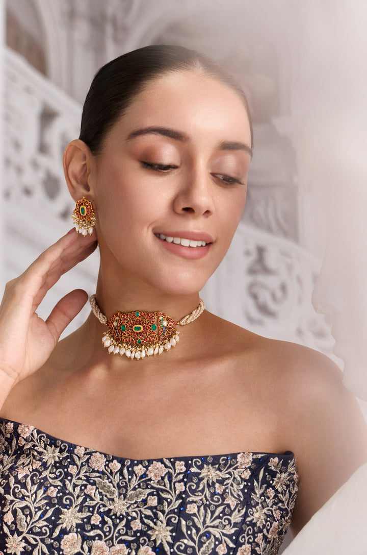 Mouktika Kundan Necklace Set