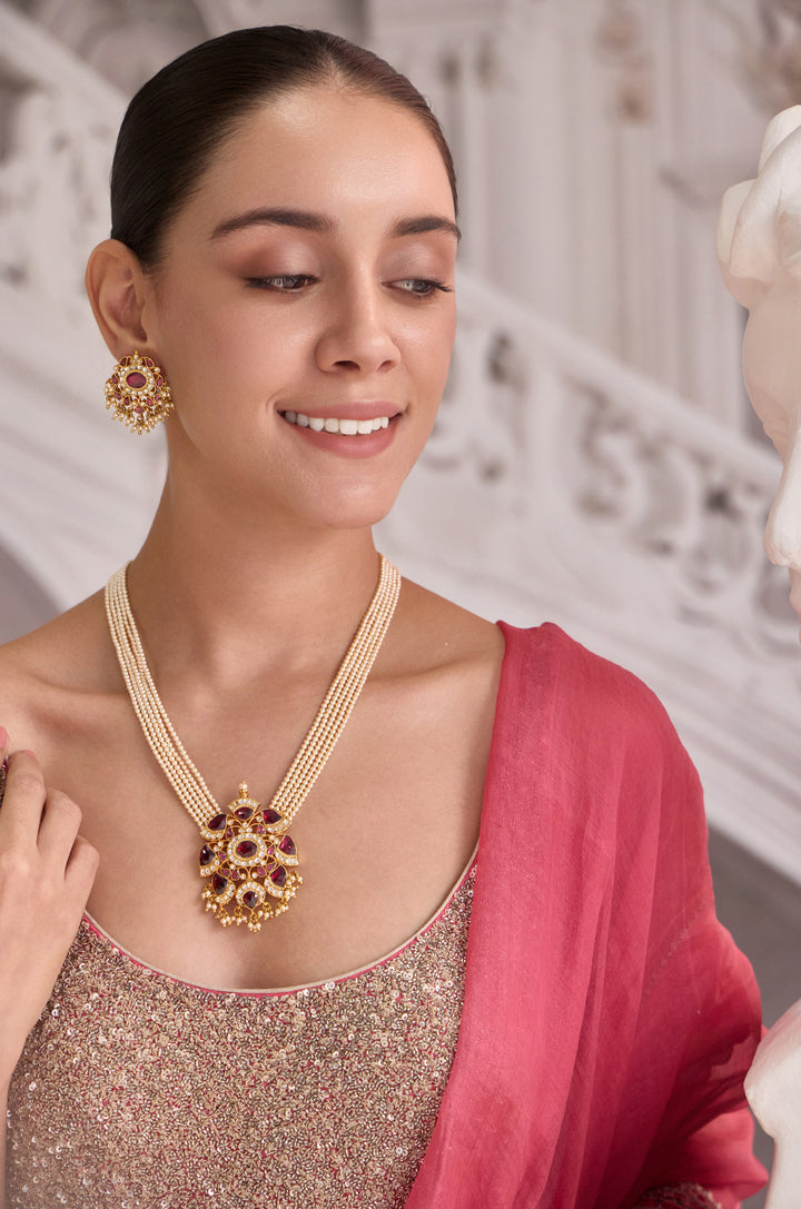 Eira Red Kundan Necklace Set