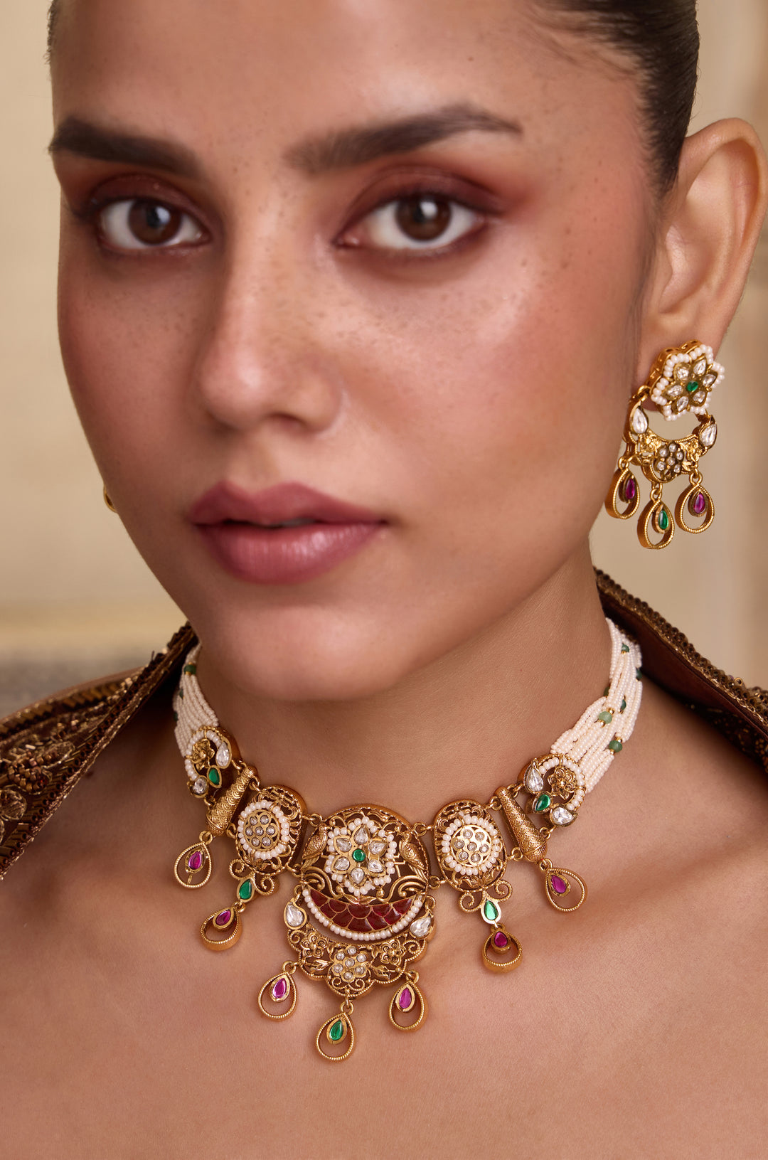 Dhaara Kundan Necklace Set