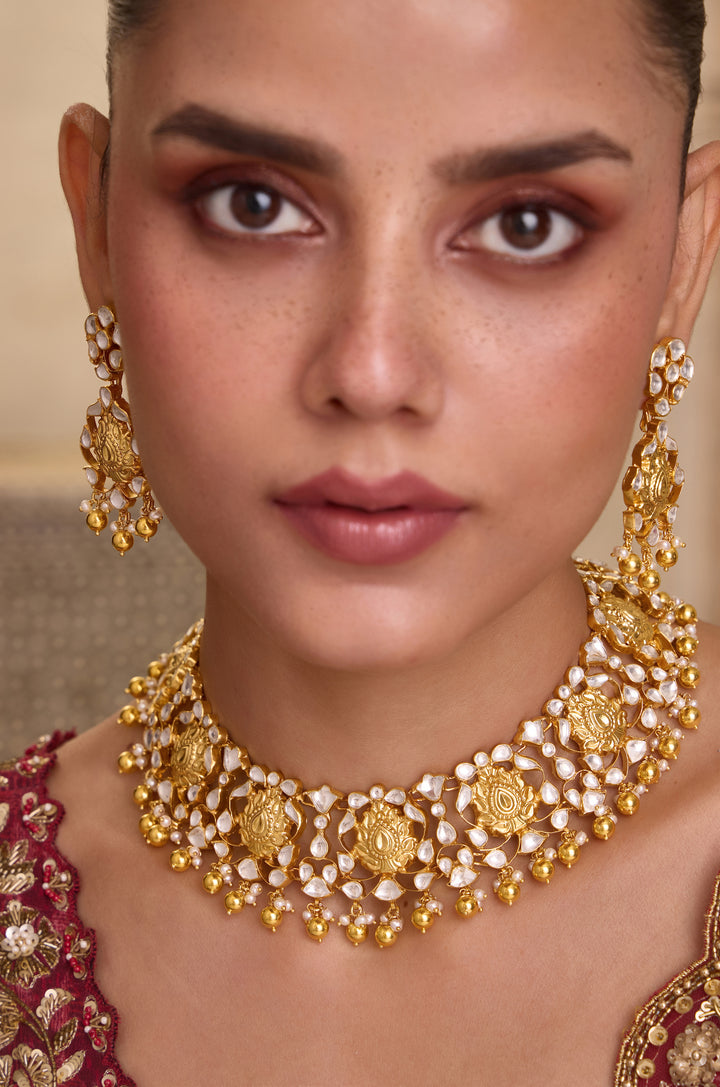 Tanira Silver Kundan Necklace Set