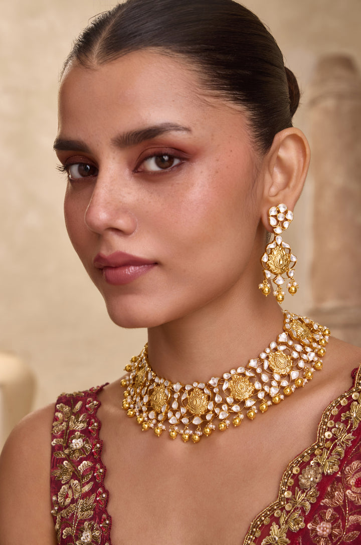 Tanira Silver Kundan Necklace Set