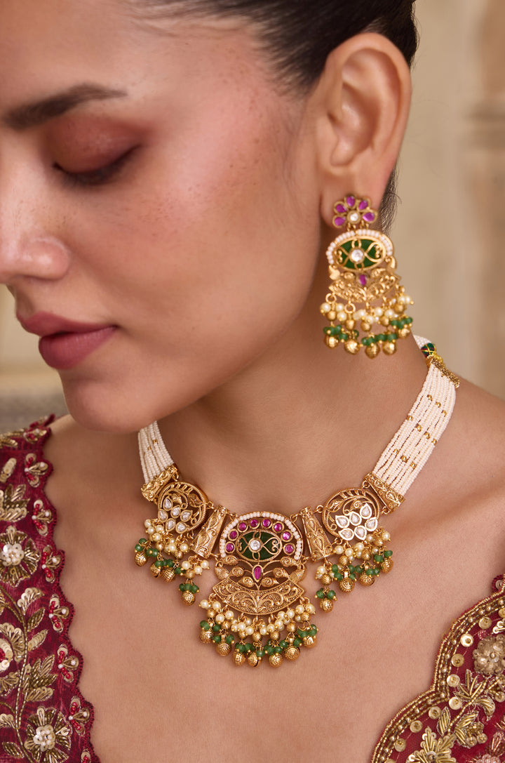 Gulnaar Kundan Necklace Set