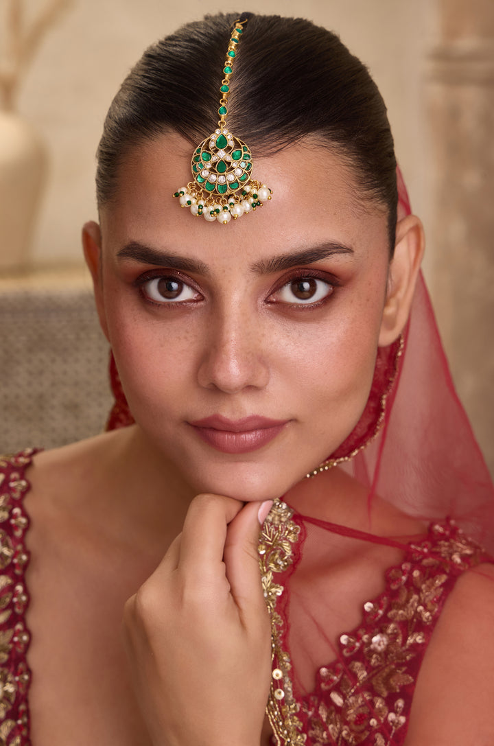 Surina Green Kundan Maangtikka