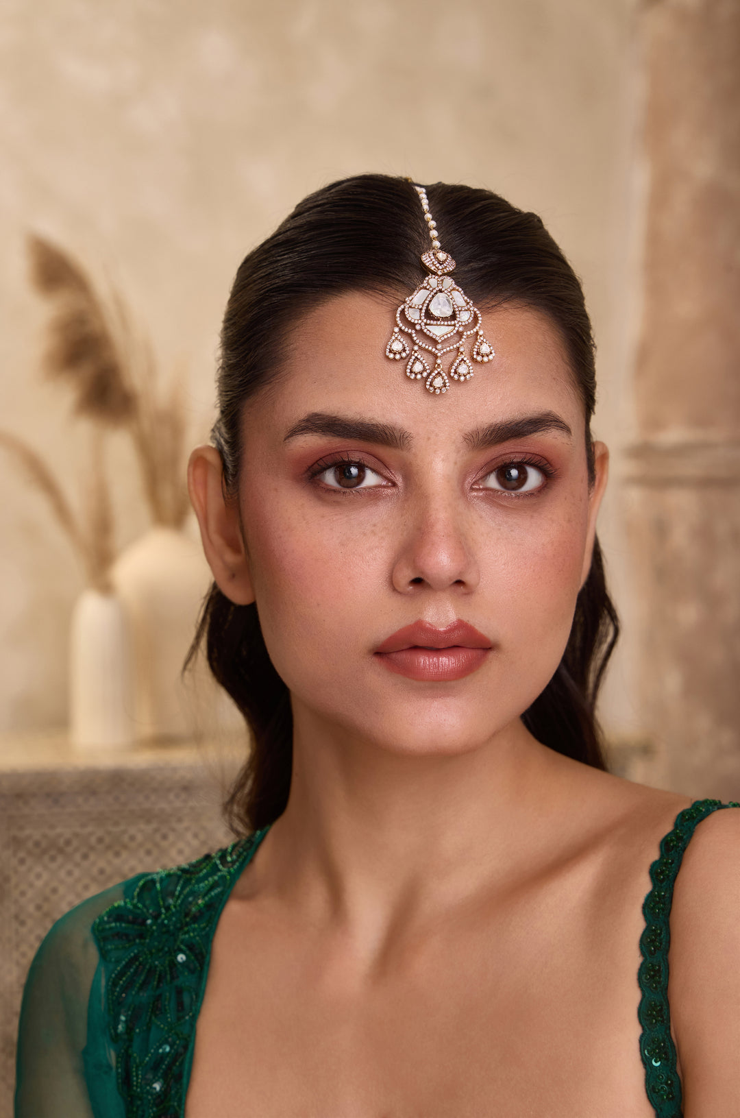 Noorie Mother of Pearl Maangtikka