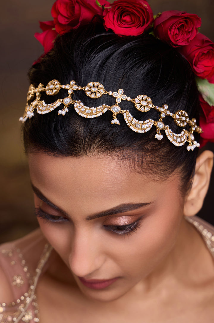 Aarohi Kundan Pearl Headband