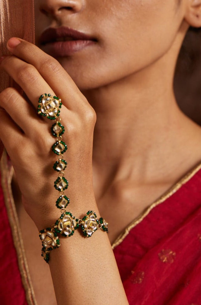 Abhi Green Kundan Hathphool