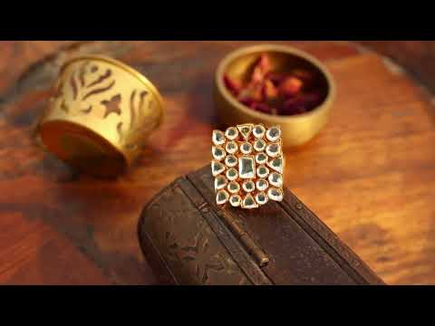 Ekani Kundan Ring