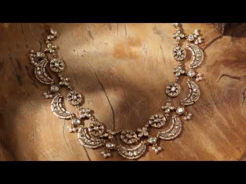 Aarohi Kundan Pearl Headband