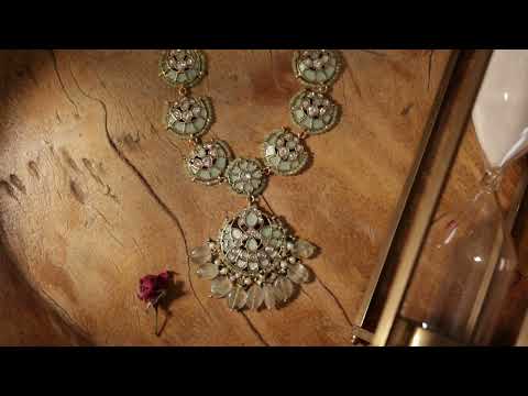 Zubera Turquoise Kundan Necklace