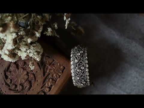 Mugdha Victorian Polki Bangle