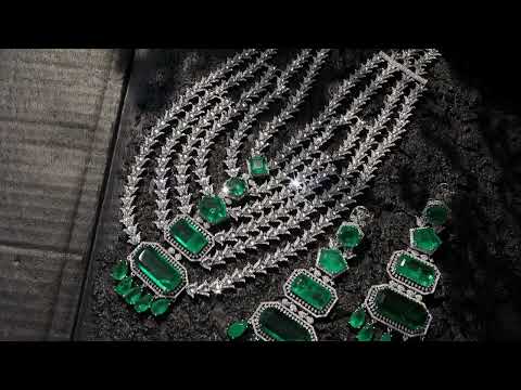 Oaklynn Layered Green Necklace Set