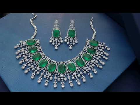 Emery Green Necklace Set