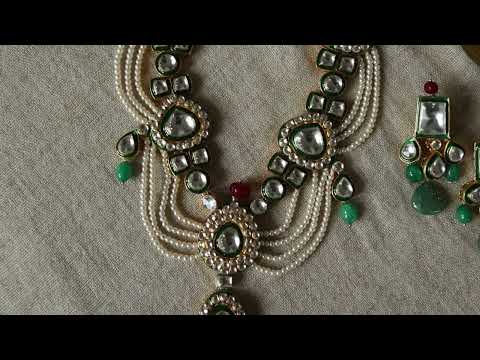Warhi Green Polki Necklace Set