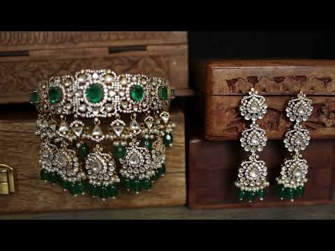 Kashvi Green Victorian Necklace Set