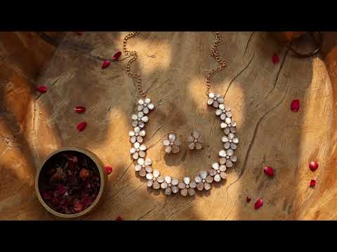 Yogita Mother Of Pearl Necklace Set