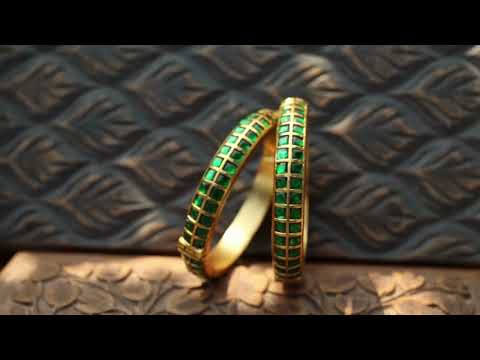 Vedhika Green Polki Bangles Set of 2
