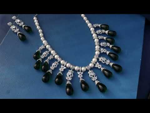 Emerson Pearl Necklace Set