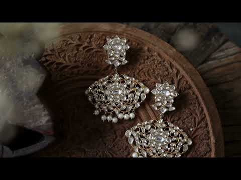 Zohra Silver Kundan Earrings