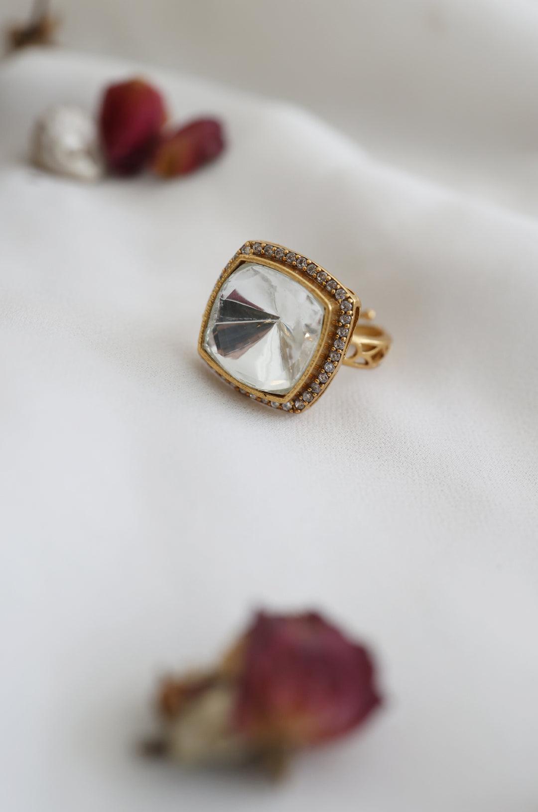 Lekhika Victorian Polki Ring