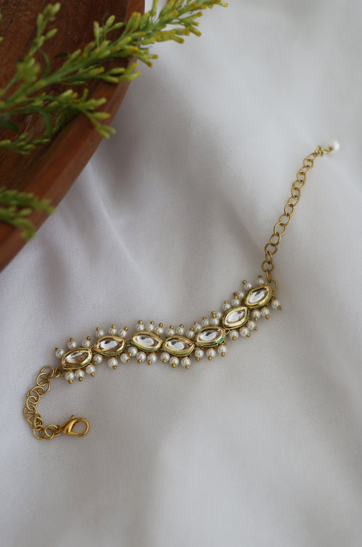 Laisha Kundan and Pearls Bracelet