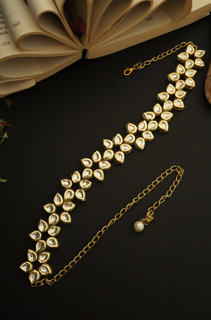 Shrutika Kundan Head Band