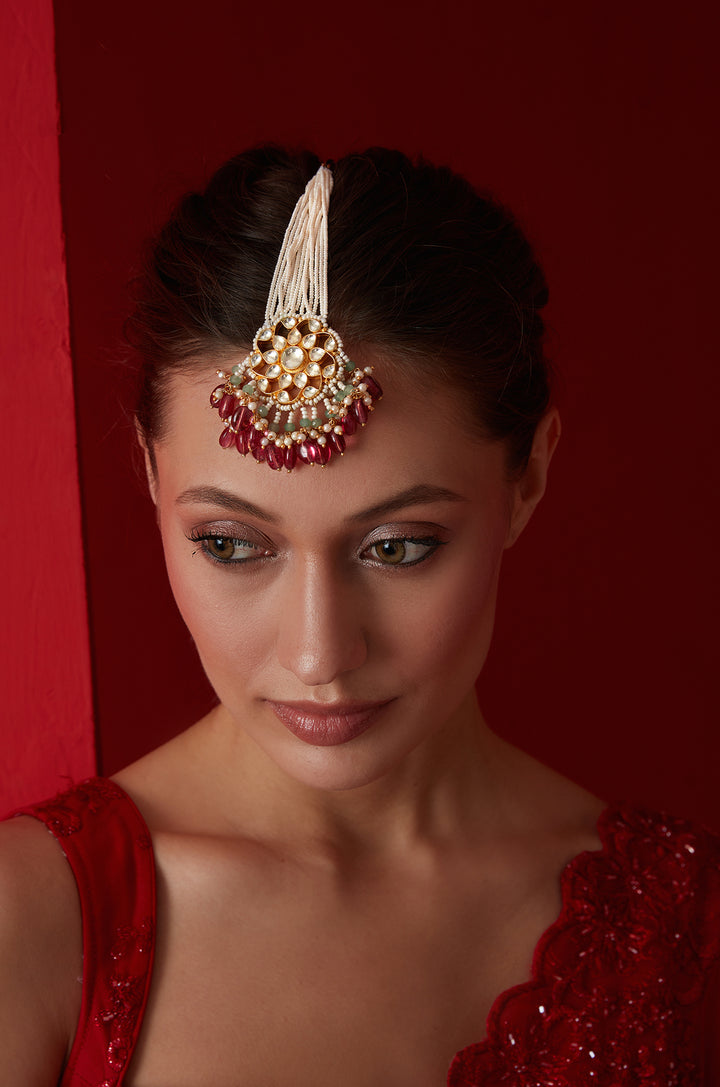 Kamalika Kundan Maang Tikka