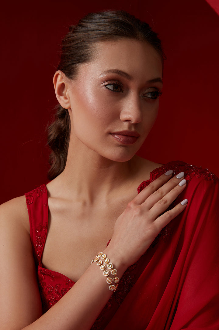 Kavitva Kundan Pearls Bracelet